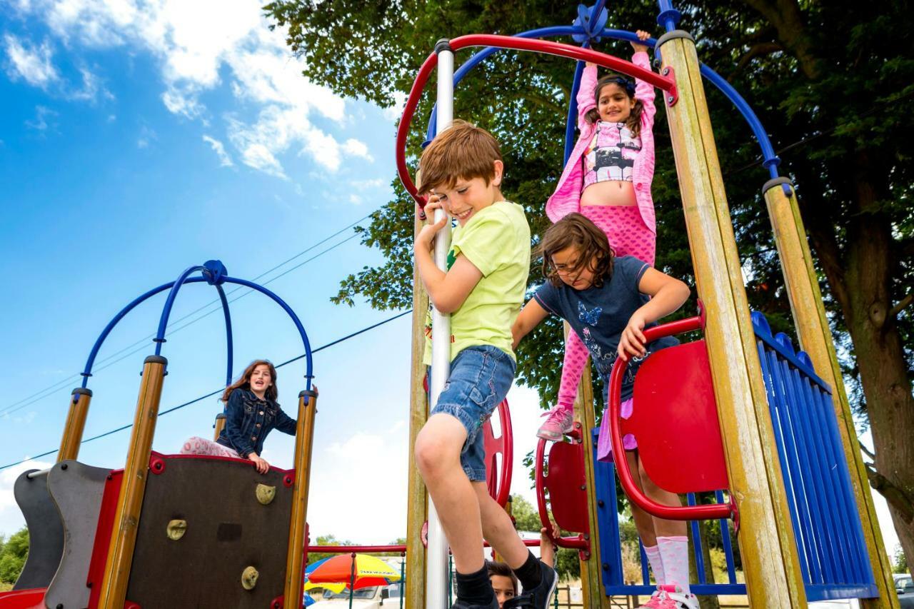 ניו רומני Camping Pods, Marlie Holiday Park מראה חיצוני תמונה